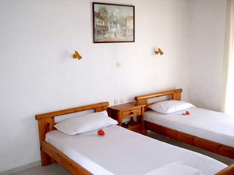 Eleni'S Garden & Castello Suites Alykanas  Esterno foto